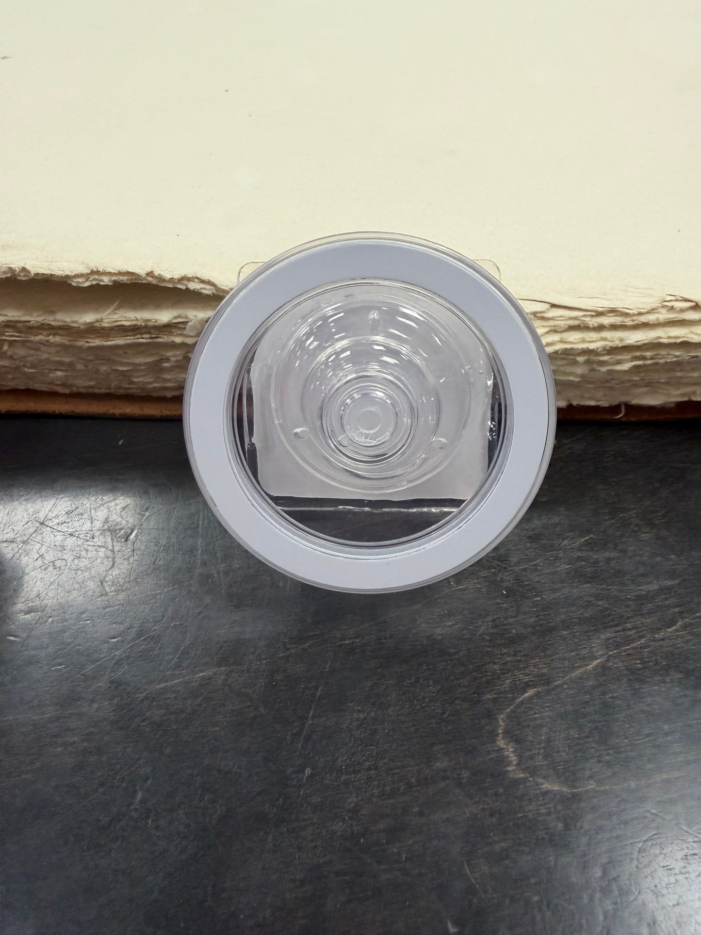 Mag Safe Phone socket/Kindle Grip